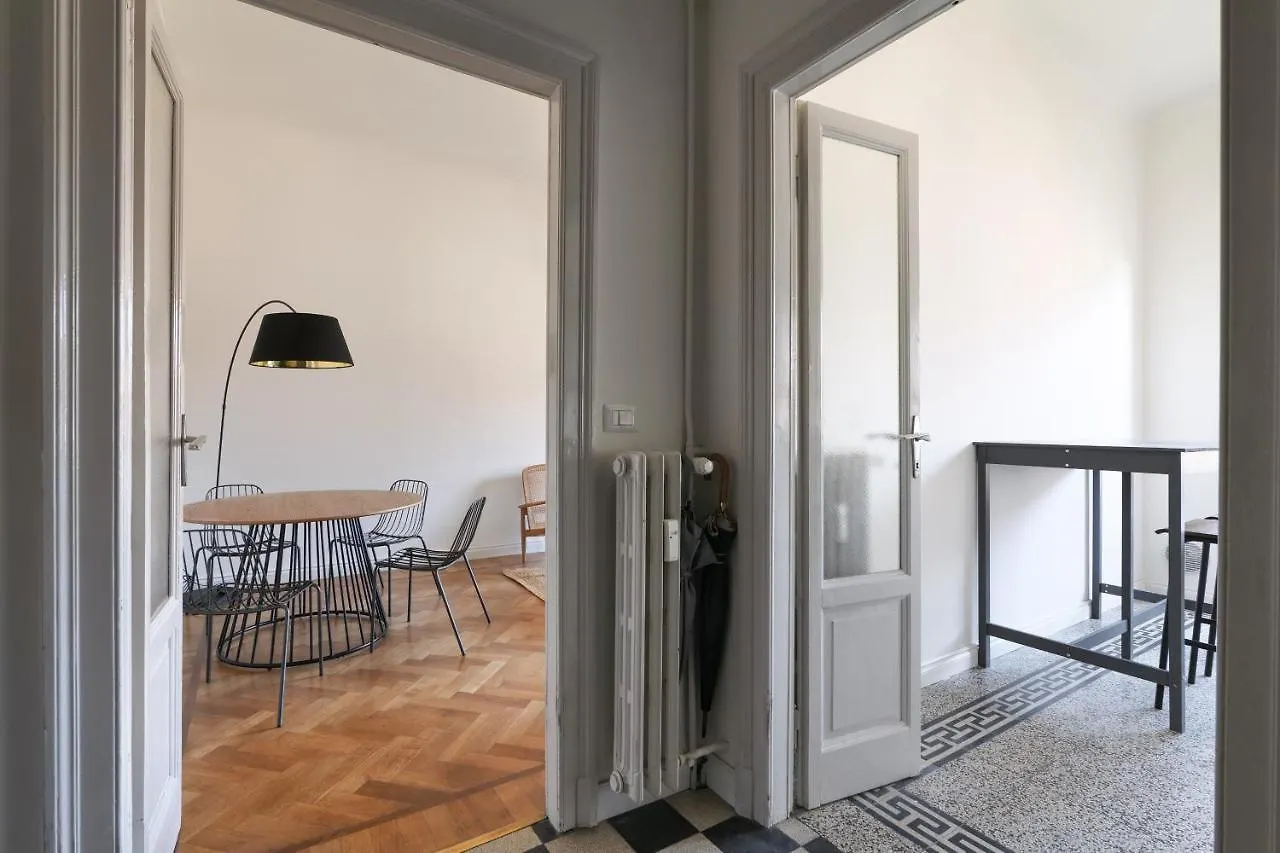 Adelaide Elegant Apartments Milan
