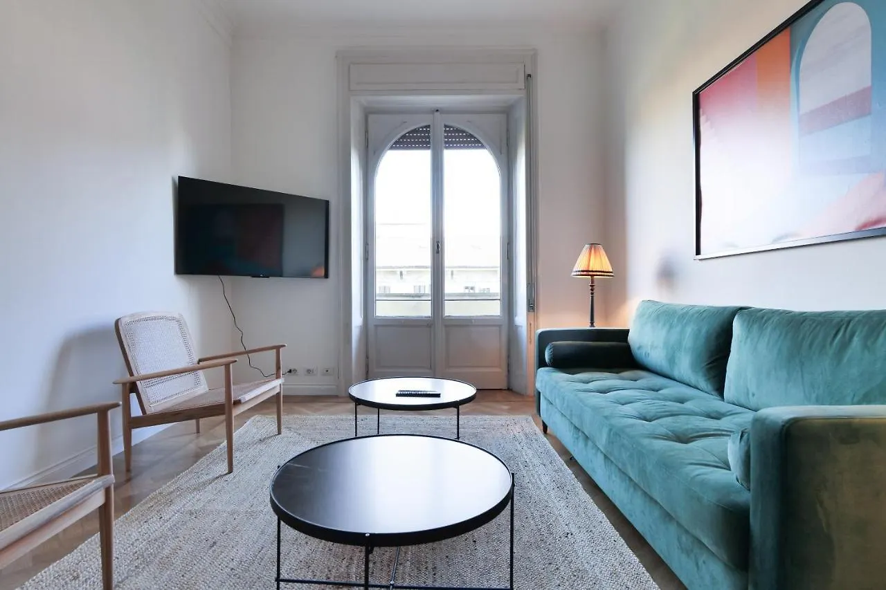 Adelaide Elegant Apartments Milano