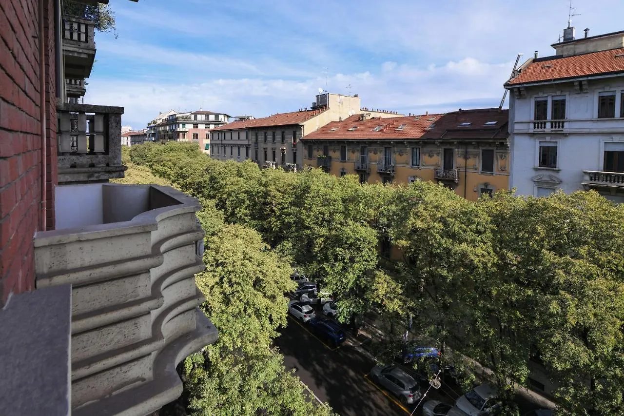 Adelaide Elegant Apartments Milano