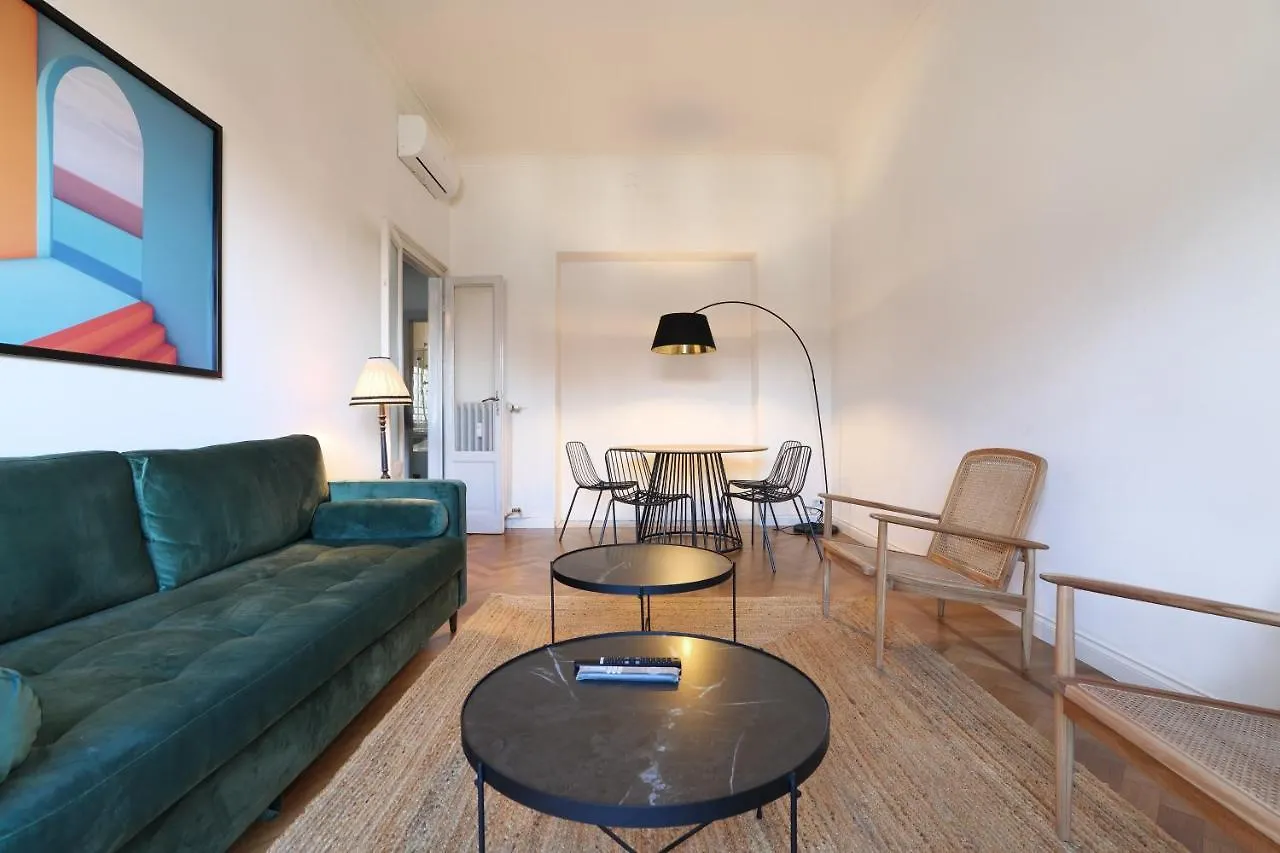 Adelaide Elegant Apartments Milano Italia