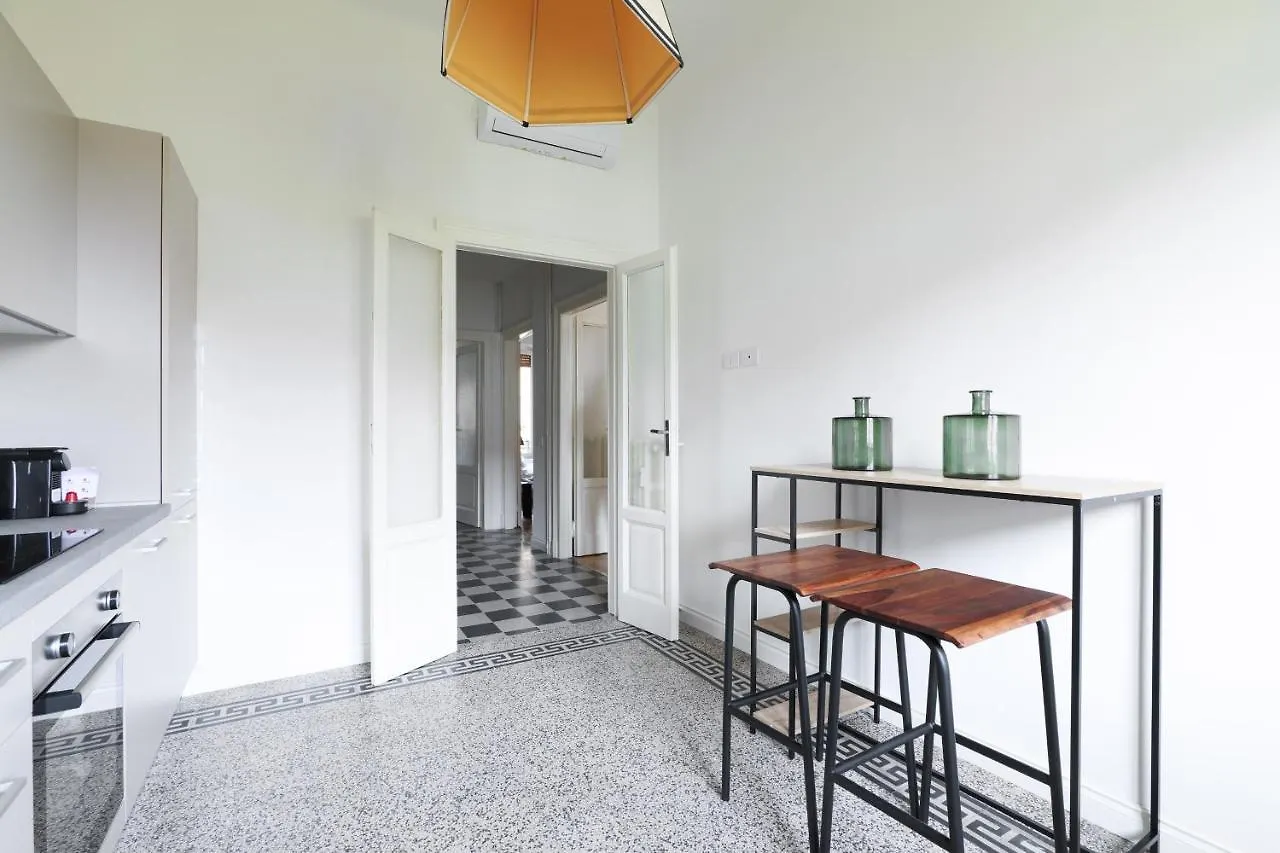 Adelaide Elegant Apartments Milano