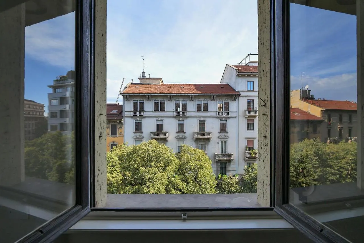 Adelaide Elegant Apartments Milano 0*,