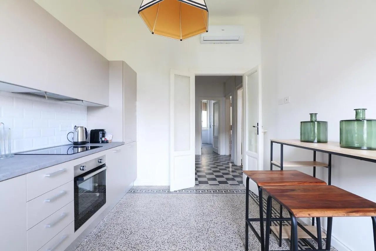 Adelaide Elegant Apartments Milano
