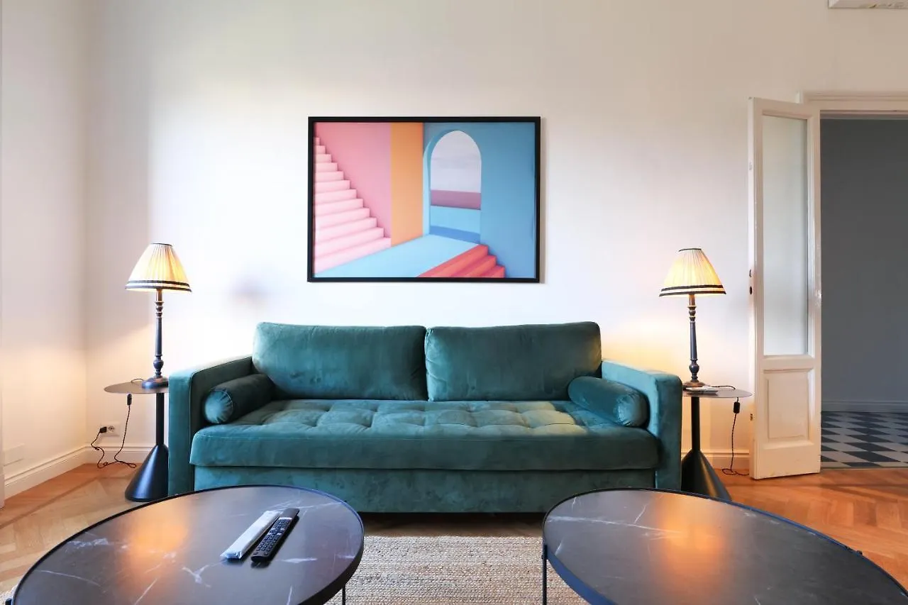 Adelaide Elegant Apartments Milano Italia