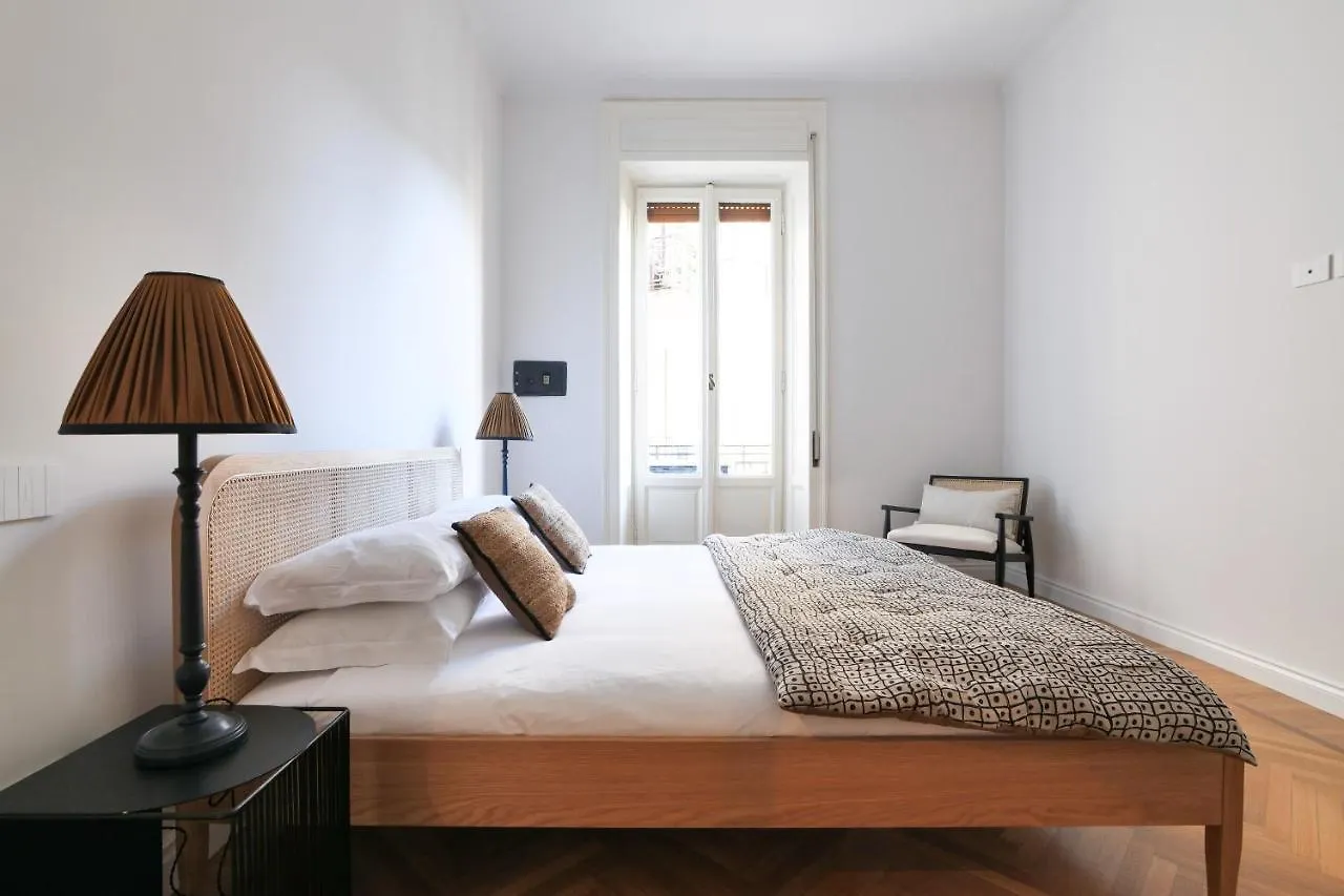 Adelaide Elegant Apartments Milano