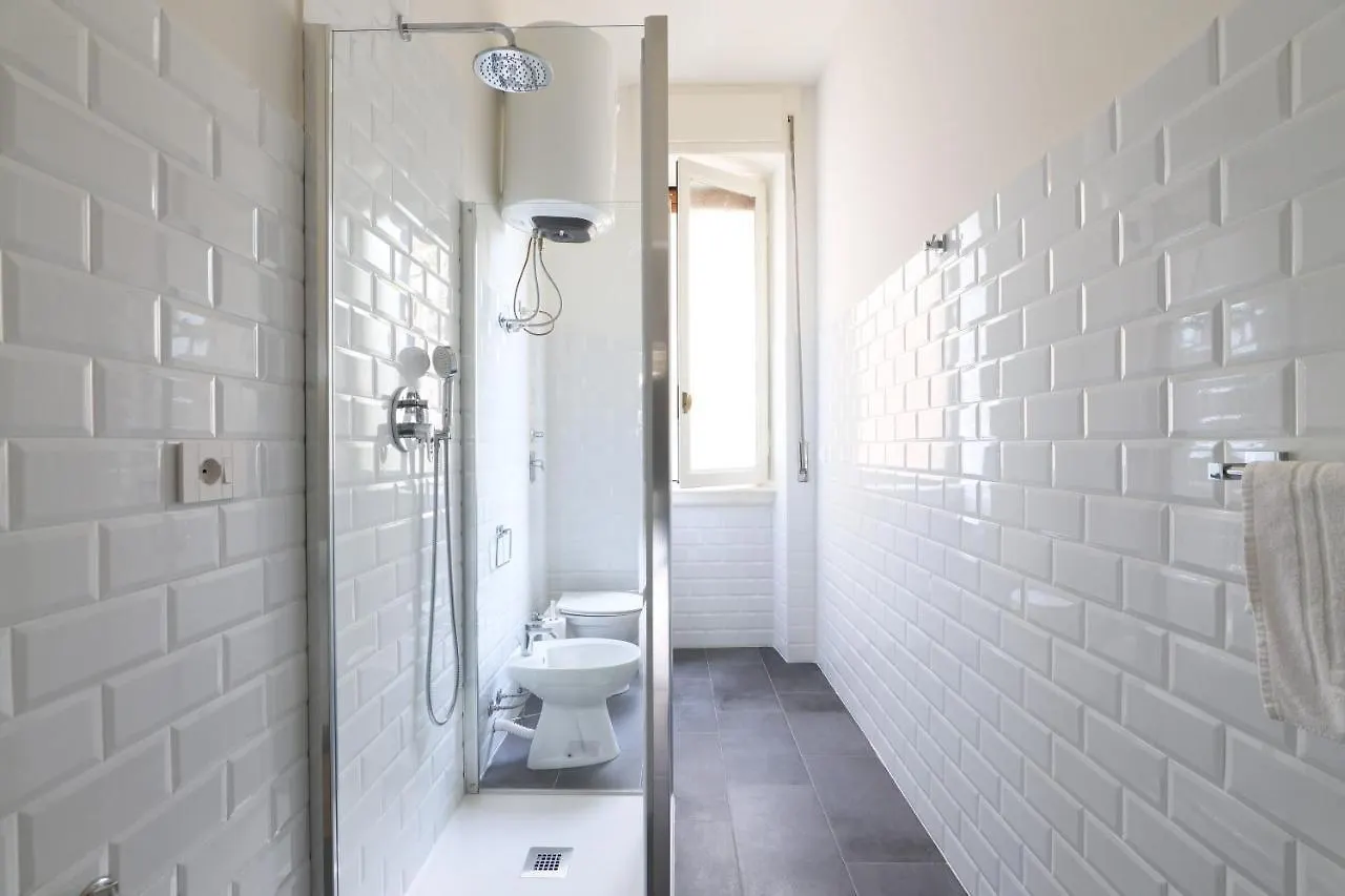 Adelaide Elegant Apartments Milano