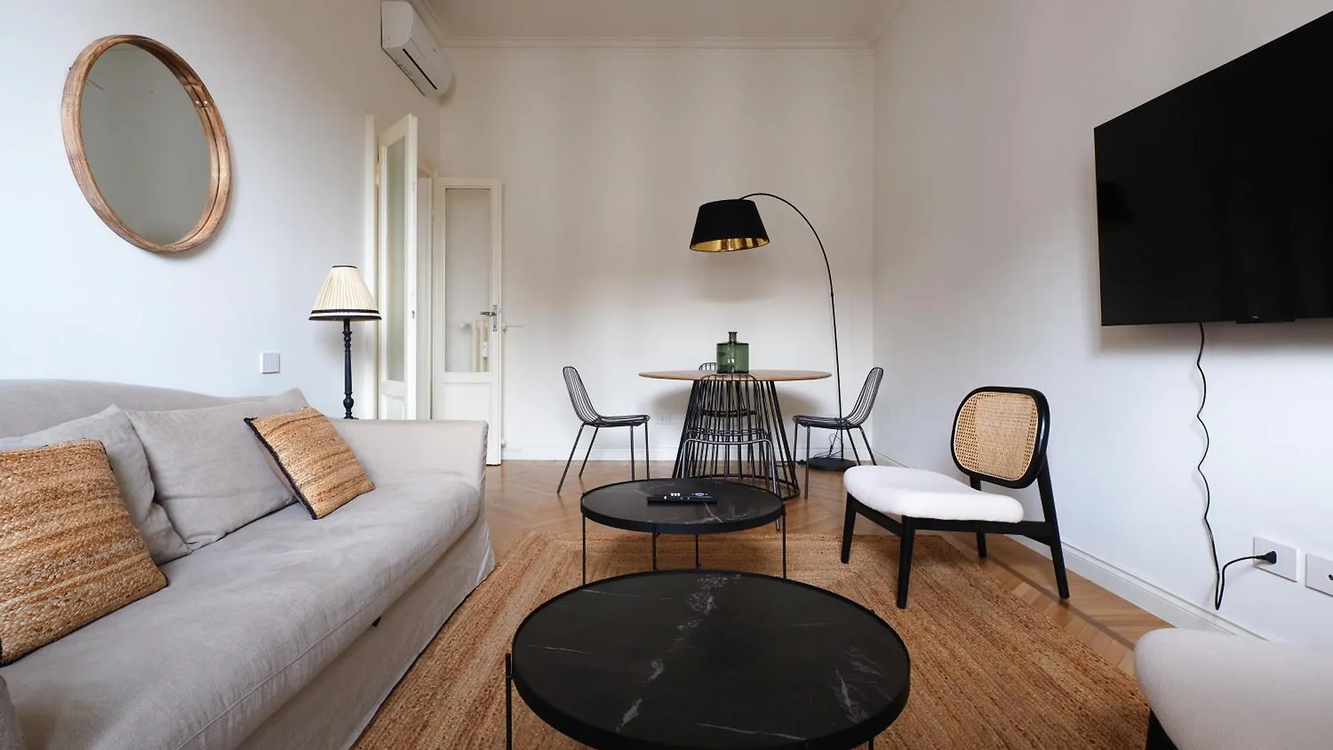 Adelaide Elegant Apartments Milano Italia