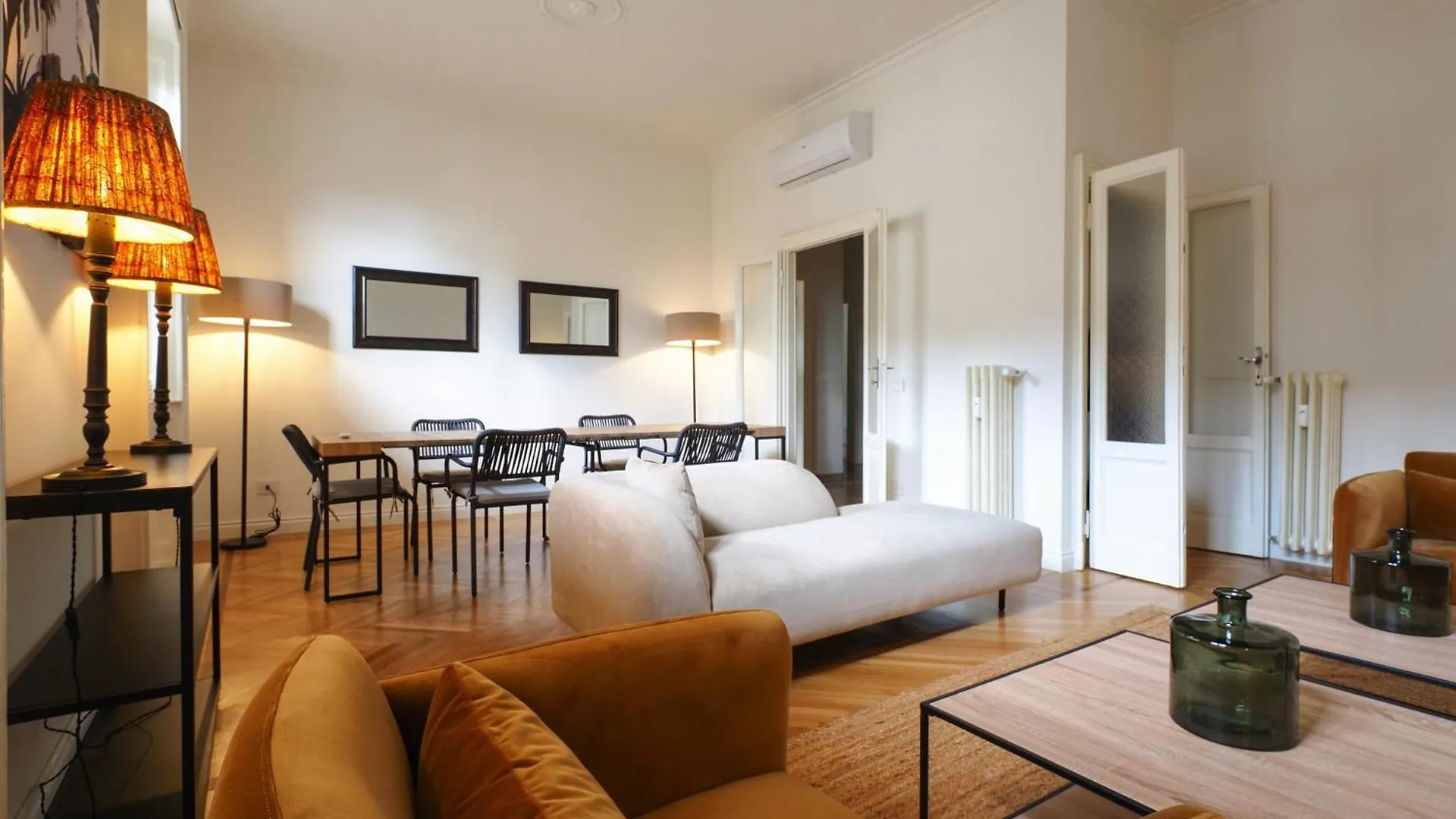 Adelaide Elegant Apartments Milano