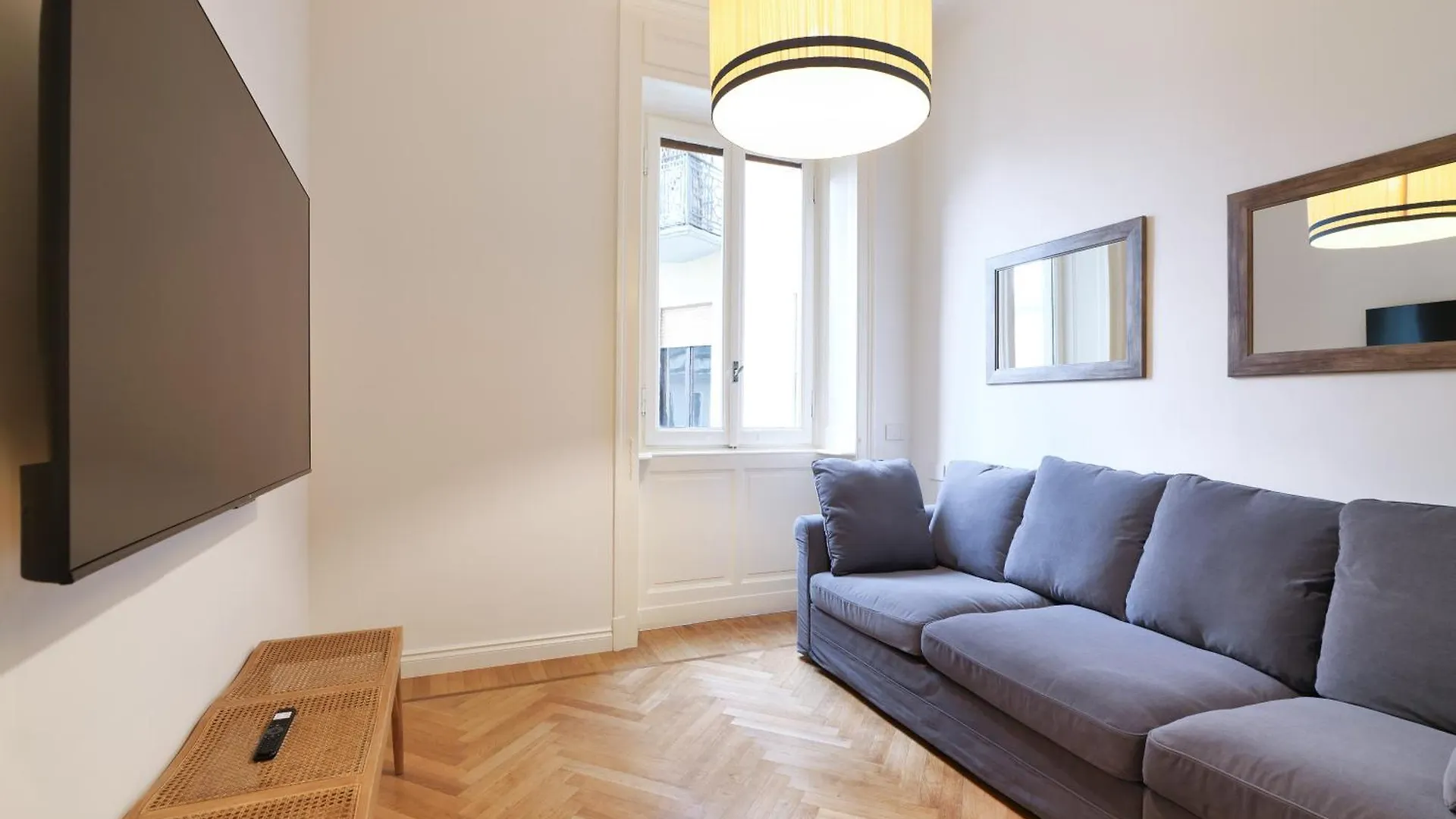 Adelaide Elegant Apartments Milano