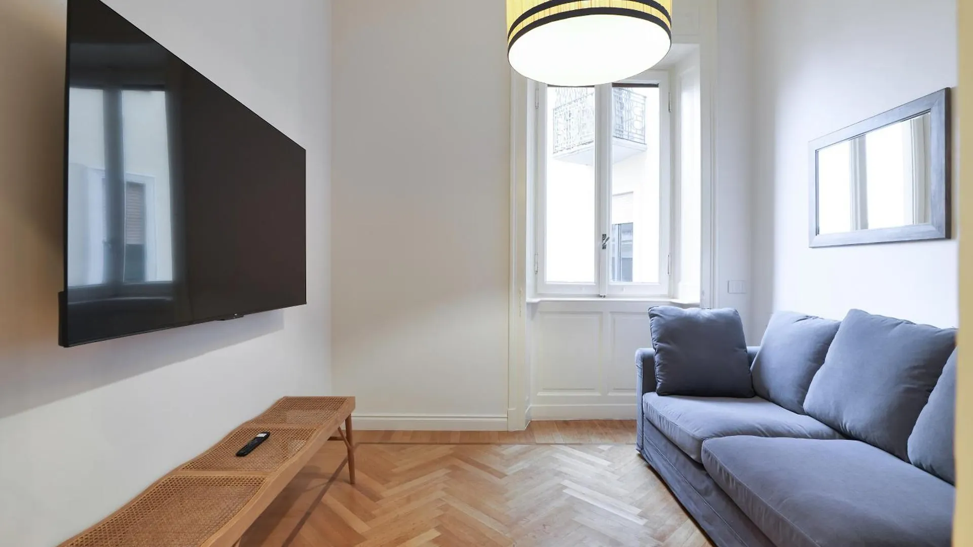 Adelaide Elegant Apartments Milano